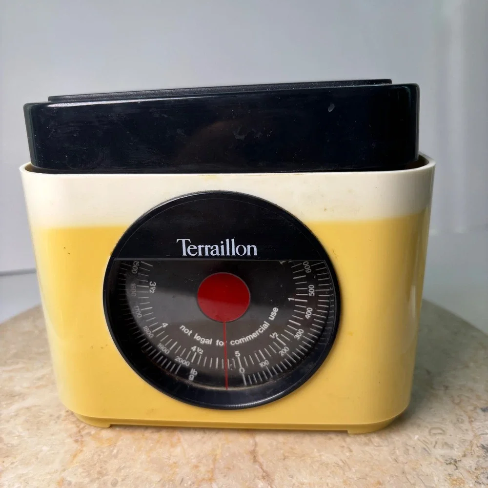Terraillon Kitchen Scale Yellow Vintage French MCM Analog 2000g 4.5lb Plastic